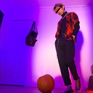 Meet your Posher, Louie